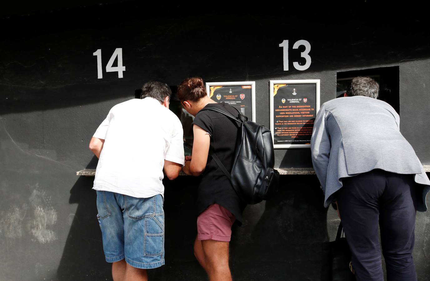 El Arsenal ha aterrizado en Valencia este miércoles y se ha entrenado esta tarde en Mestalla de cara al partido de vuelta de la semifinal de la UEFA Europa League 2018-2019. Marcelino y Gayà por un lado y Unai Emery y Petr Cech por otro han protagonizado las ruedas de prensa previas al choque.