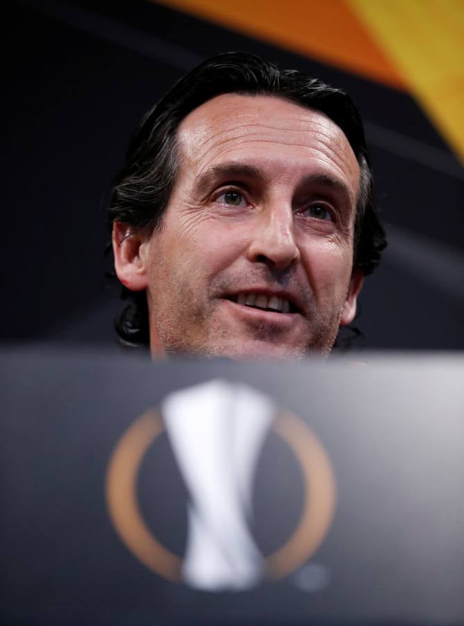 El Arsenal ha aterrizado en Valencia este miércoles y se ha entrenado esta tarde en Mestalla de cara al partido de vuelta de la semifinal de la UEFA Europa League 2018-2019. Marcelino y Gayà por un lado y Unai Emery y Petr Cech por otro han protagonizado las ruedas de prensa previas al choque.