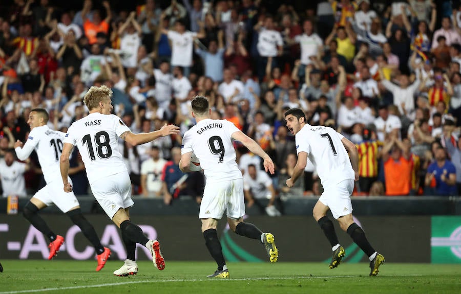 Las mejores fotos del partido de vuelta de semifinales de Europa League disputado en Mestalla