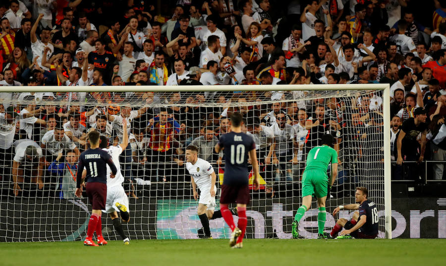 Las mejores fotos del partido de vuelta de semifinales de Europa League disputado en Mestalla