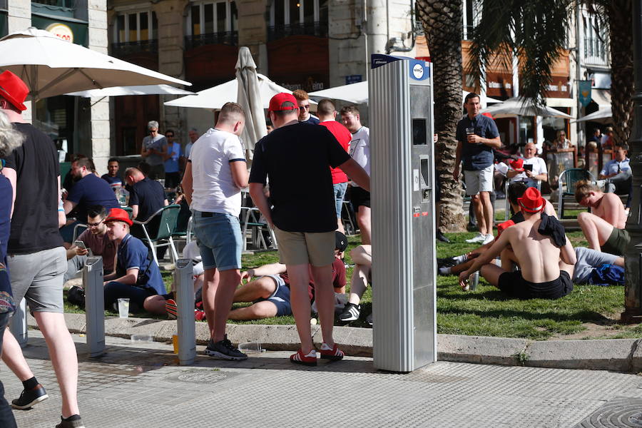 Fotos: Valencia CF-Arsenal: Ambiente previo al partido en Mestalla