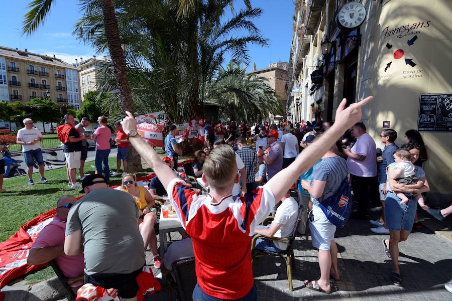 Fotos: Valencia CF-Arsenal: Ambiente previo al partido en Mestalla