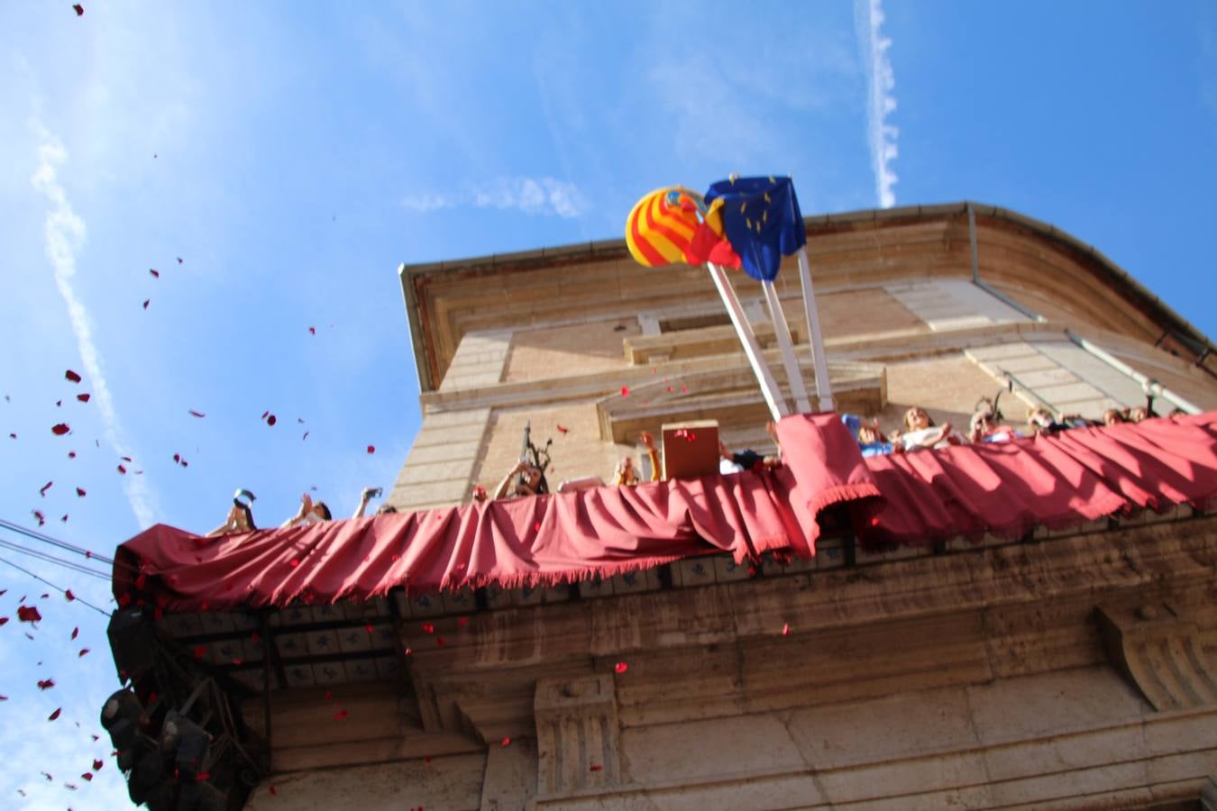 Traslado de la Mare de Déu, la Virgen de los Desamparados, en 2019. Un momento del traslado entre la basílica y la catedral de Valencia, celebrado después de la Misa de Infantes.