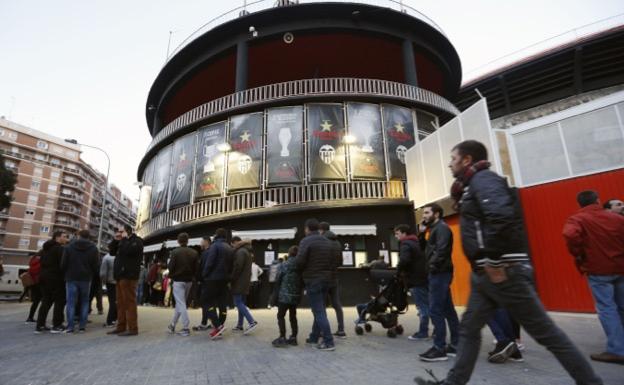 Taquillas del estadio de Mestalla.