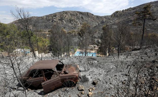 Incendio forestal en Bolbaite.