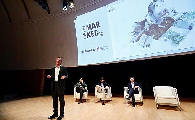 Participantes en el Foro Open Marketing.