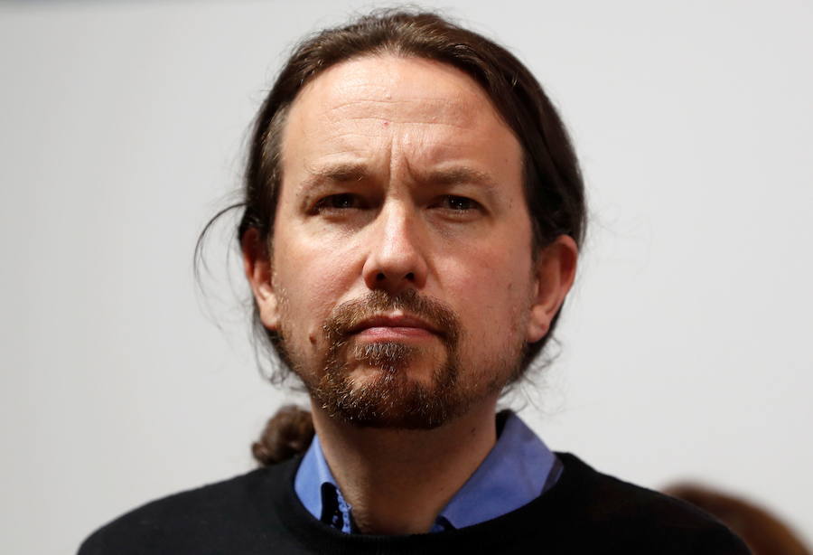 PABLO IGLESIAS | A otro político español que le alucina esta ficción es a Pablo Iglesias, que hasta sabe interpretar la melodía de los créditos. 