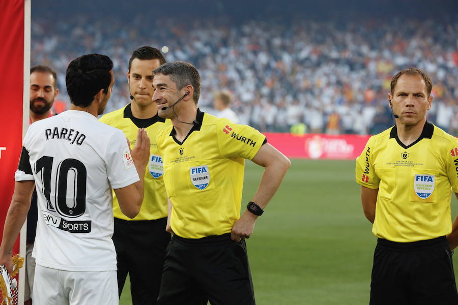 Estas son las mejores fotos del Barcelona-Valencia de Copa disputado en el Benito Villamarín