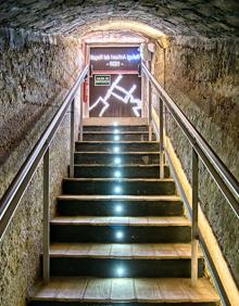 Imagen secundaria 2 - Un paseo por las galerías subterráneas de la guerra en Ontinyent