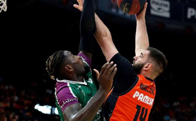 Valencia Basket-Unicaja. Primer partido de cuartos del playoff.
