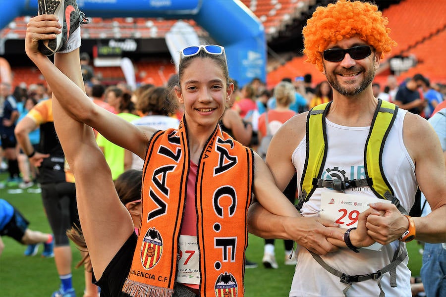 Fotos: Búscate en la Volta a Peu Fundación Valencia CF