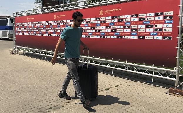 Dani Parejo, a su llegada a la concentración de la selección española.