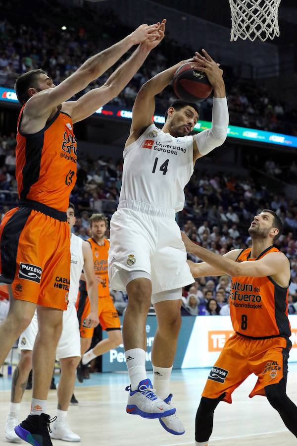 Estas son las fotos que deja el primer partido de semifinales de playoff de Liga Endesa en el WiZink Center