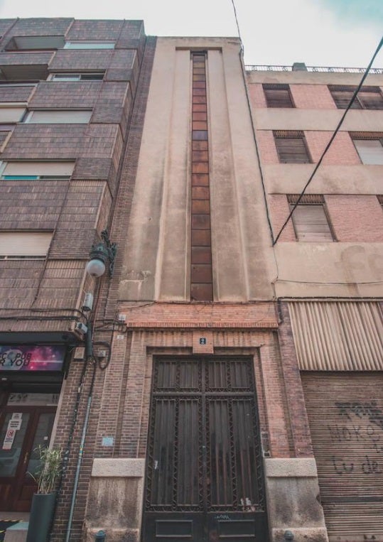 Otras huellas de la Valencia renacentista: Edificio Cuadrado, en la calle Gandía, 2 esq. Guillem de Castro, 49