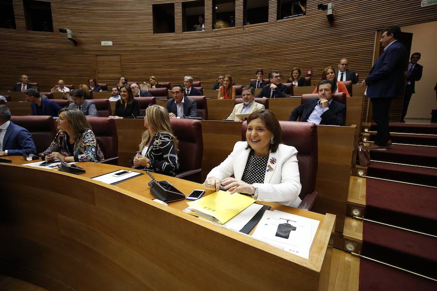 Fotos: Primera sesión de investidura en Les Corts de la X Legislatura