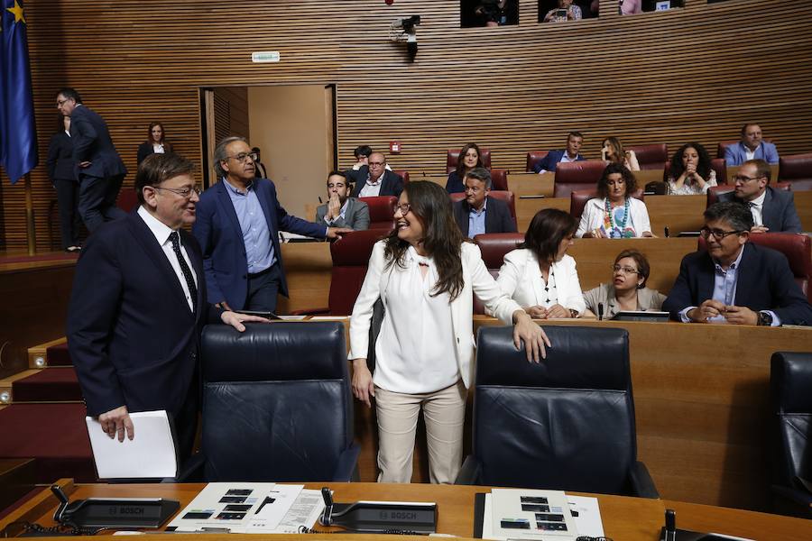 Fotos: Primera sesión de investidura en Les Corts de la X Legislatura