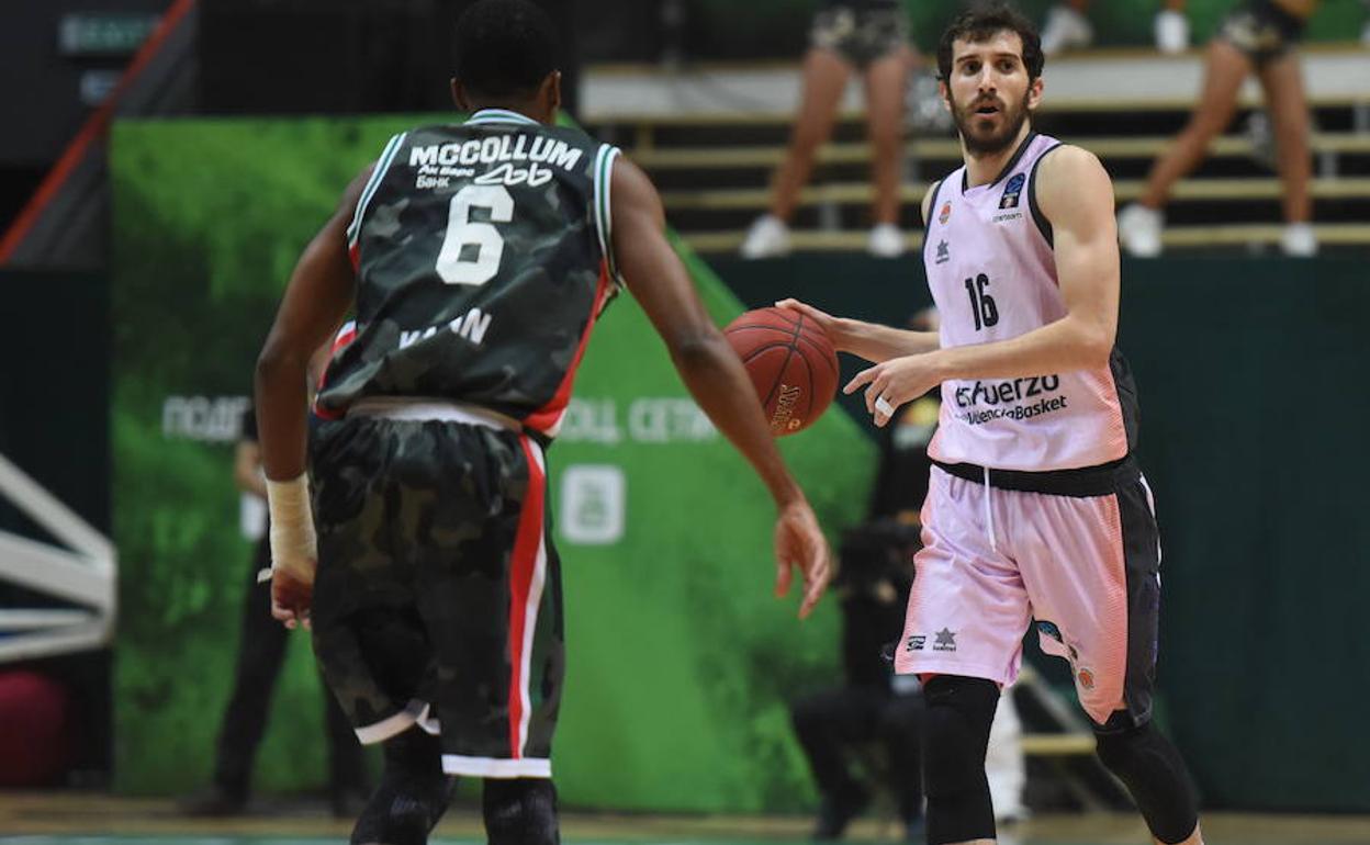 Vives en el segundo partido de semifinales de Eurocup ante el Unics Kazan.