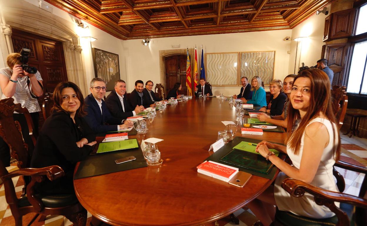 Pleno del Consell de este viernes.