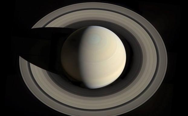 Imagen principal - Revelados nuevos hallazgos de la nave Cassini en los anillos de Saturno