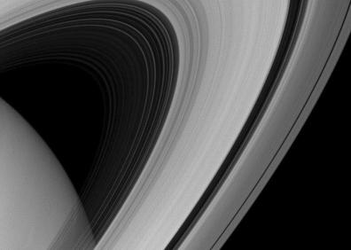 Imagen secundaria 1 - Revelados nuevos hallazgos de la nave Cassini en los anillos de Saturno