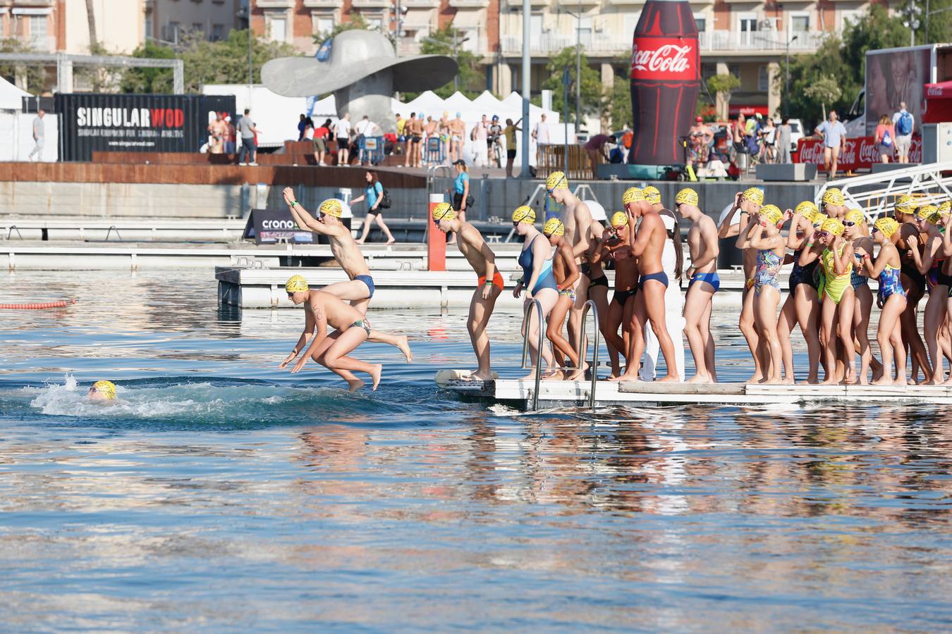 Fotos: La Travesía a Nado del puerto de Valencia celebra su 27.ª edición