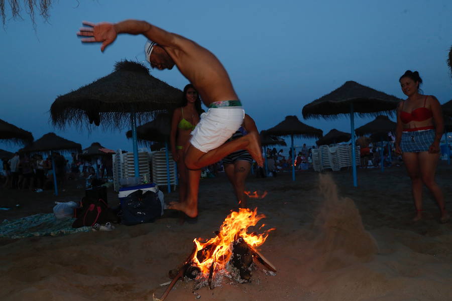 Fotos: El fuego purificador de San Juan