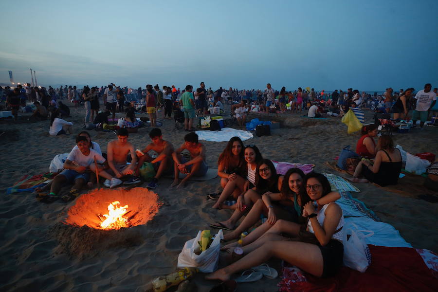 Fotos: El fuego purificador de San Juan