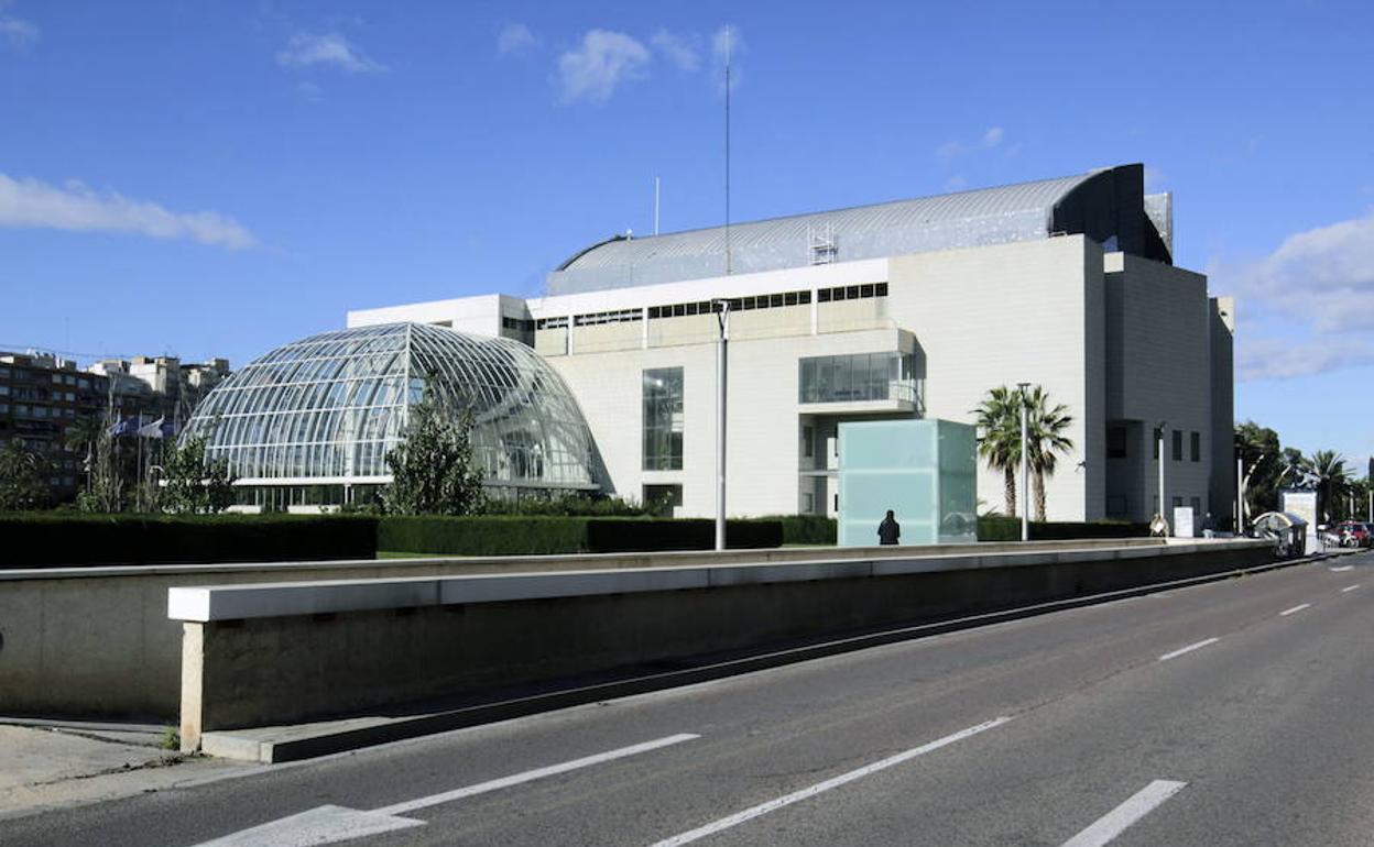 Obras en la cubierta del Palau de la Música.