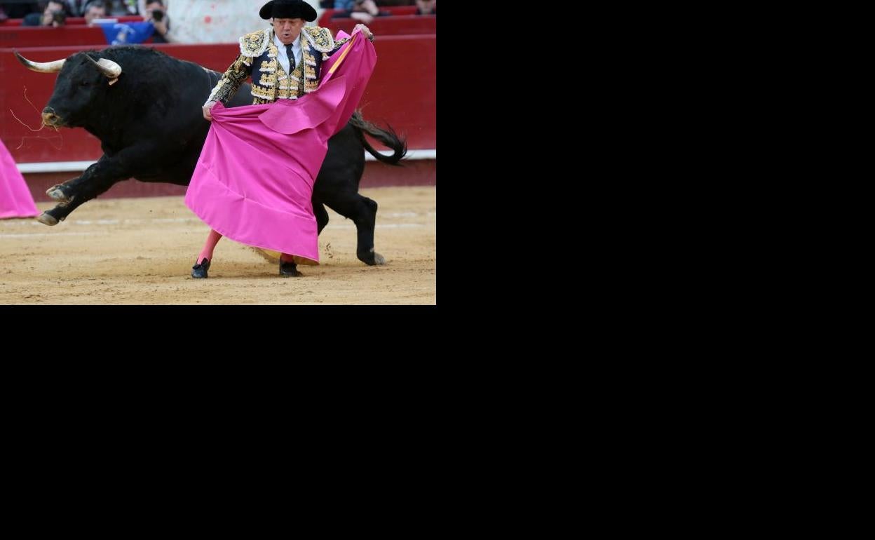 Vicente Ruiz 'El Soro', durante una corrida en la Fallas 2016.