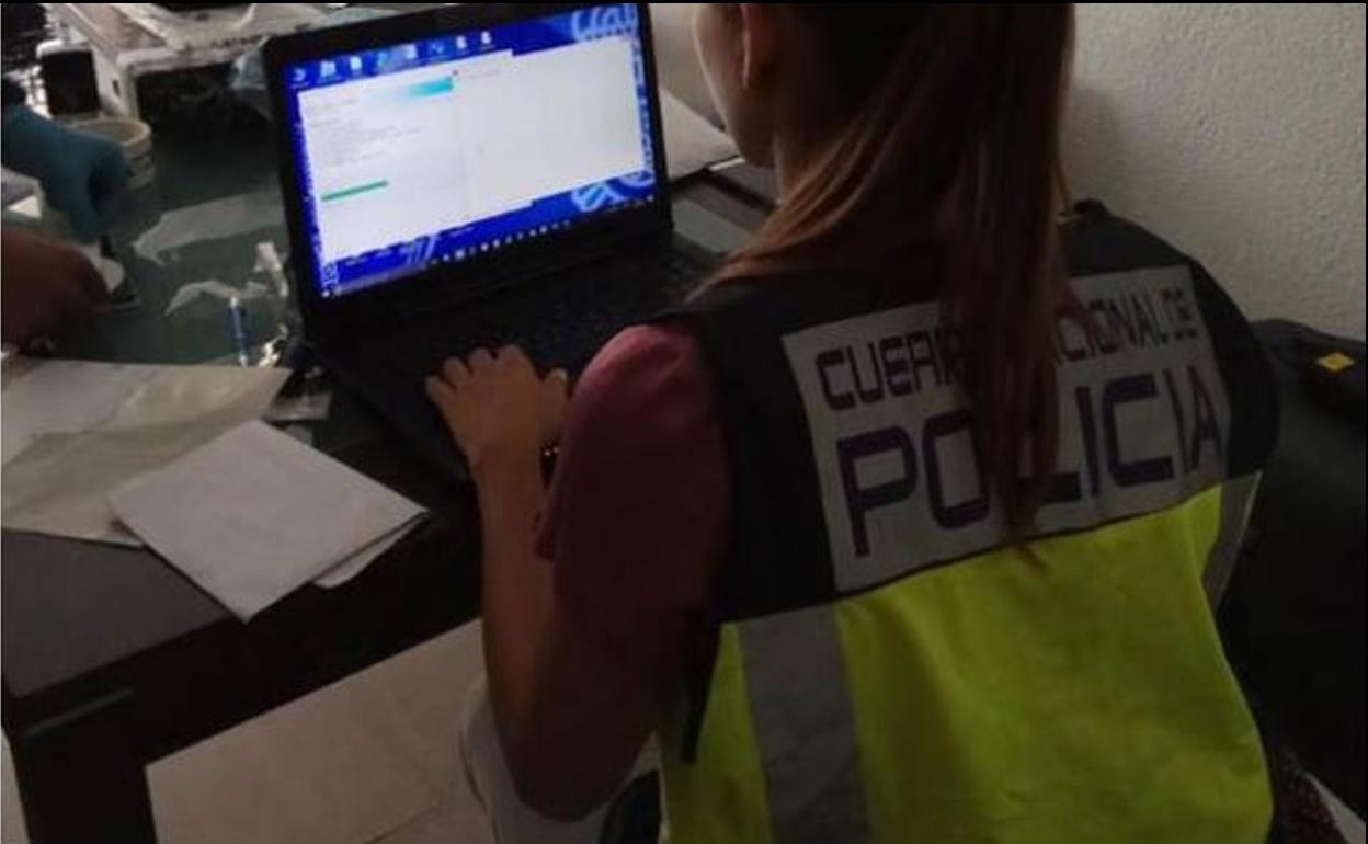 Sexo internet | Detenida una mujer en Zaragoza por extorsionar a un  valenciano con el que tuvo sexo virtual | Las Provincias