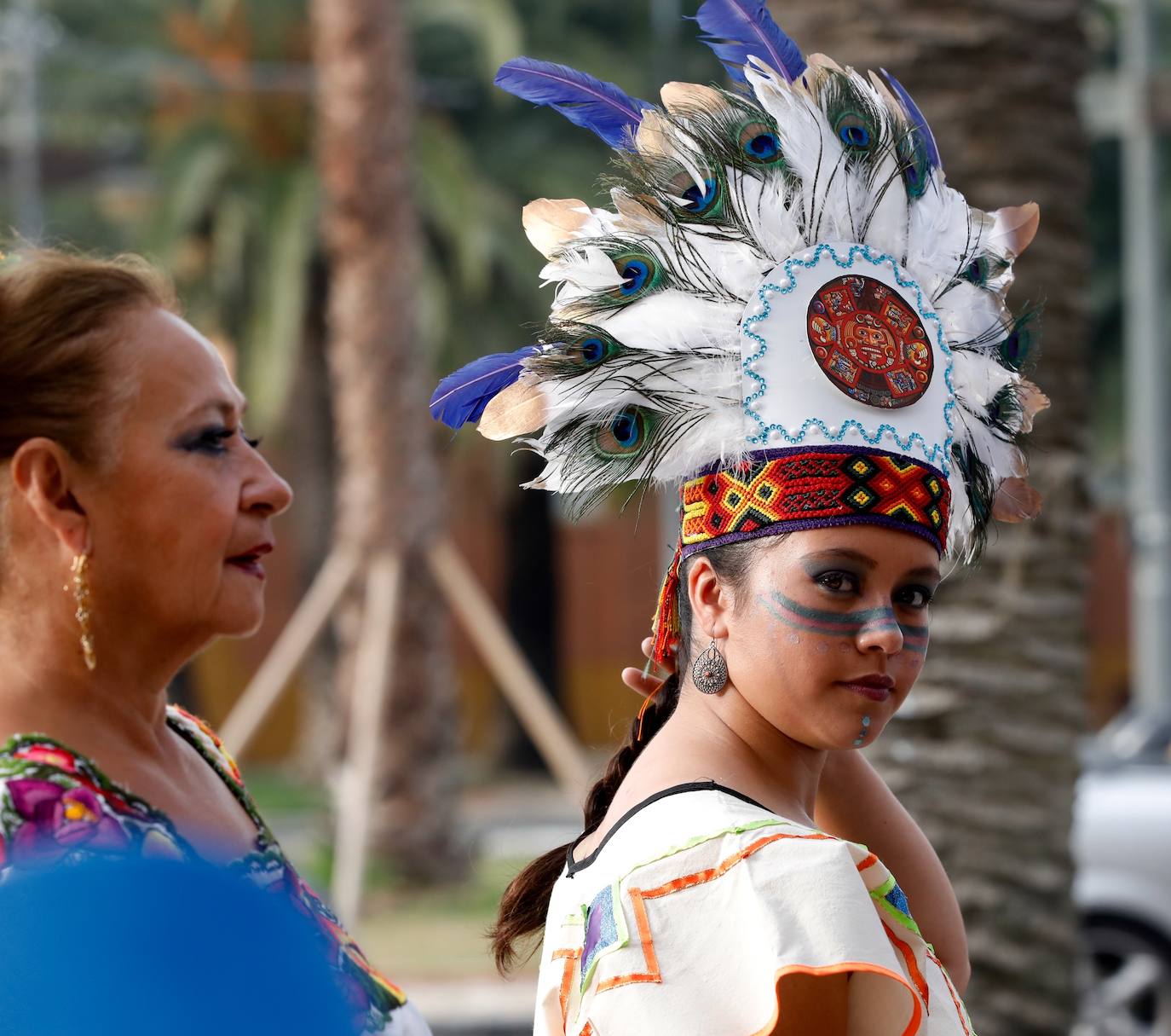 Los moros y cristianos han tomado este sábado Valencia. La Agrupació de Moros i Cristians del Marítim ha celebrado la tradicional entrada dentro del programa de actos de la Feria de Julio. 