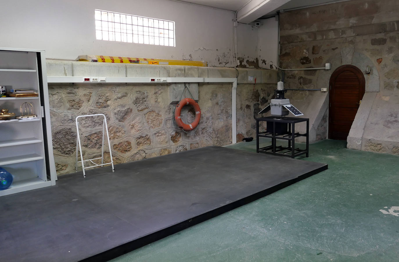 Fotos: El antiguo faro de Valencia, en el olvido