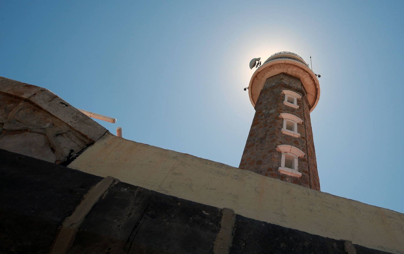 Fotos: El antiguo faro de Valencia, en el olvido