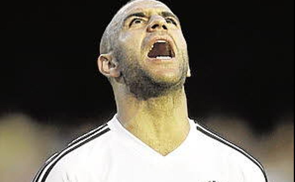 Abdennour, a un paso de salir del Valencia