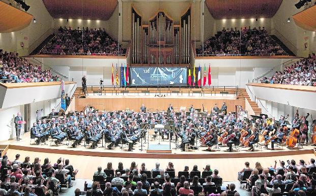 Actuaciónde una sociedad musical en el certamen del año pasado en el Palau. 