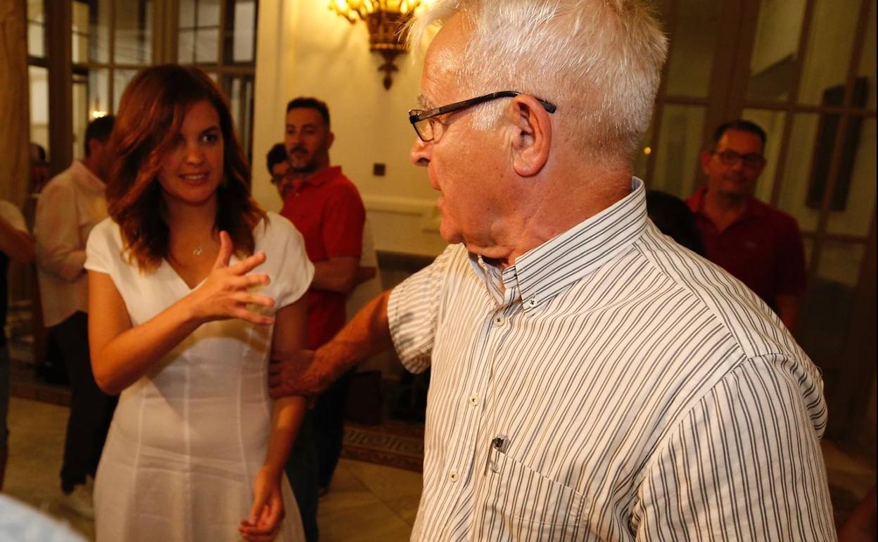 Joan Ribó y Sandra Gómez esta mañana.