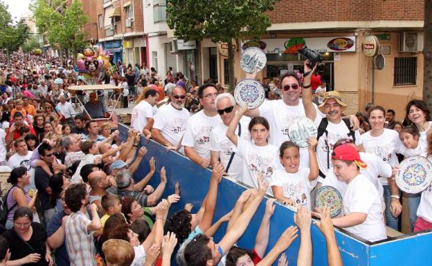 Cabalgata y fiesta de la cerámica en Manises.