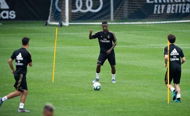 Vinicius durante un entreno en Montereal