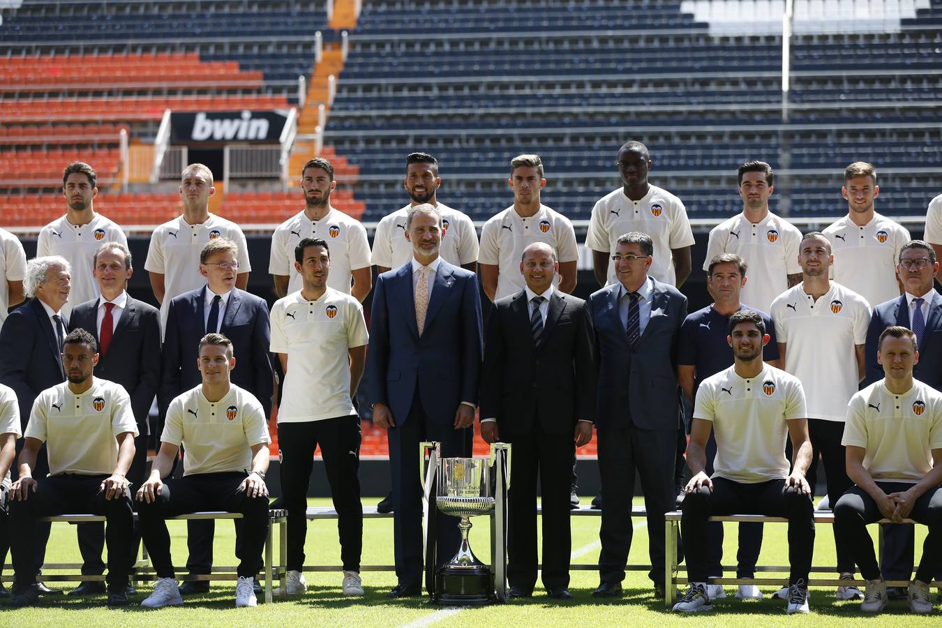 El rey Felipe VI y el Valencia CF han celebrado heste lunes un acto en Mestalla con motivo del Centenario del club. 