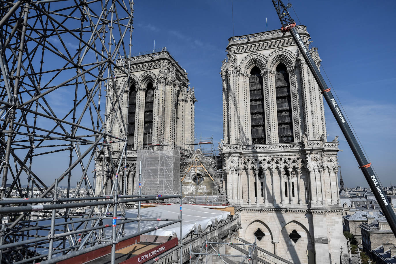 Se hacen públicas las primeras imágenes que muestran el estado actual y los trabajos de restauración de Notre Dame, iniciados meses atrás, tras el incendio que sufrió la catedral el pasado 15 de abril.