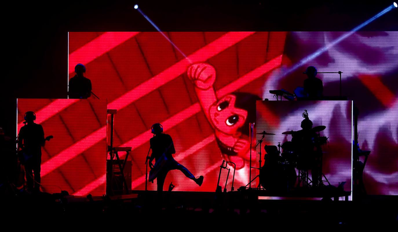 La Casa Azul y Xoel López han puesto punto final este jueves a los Conciertos de Viveros de la Feria de Julio 2019. 