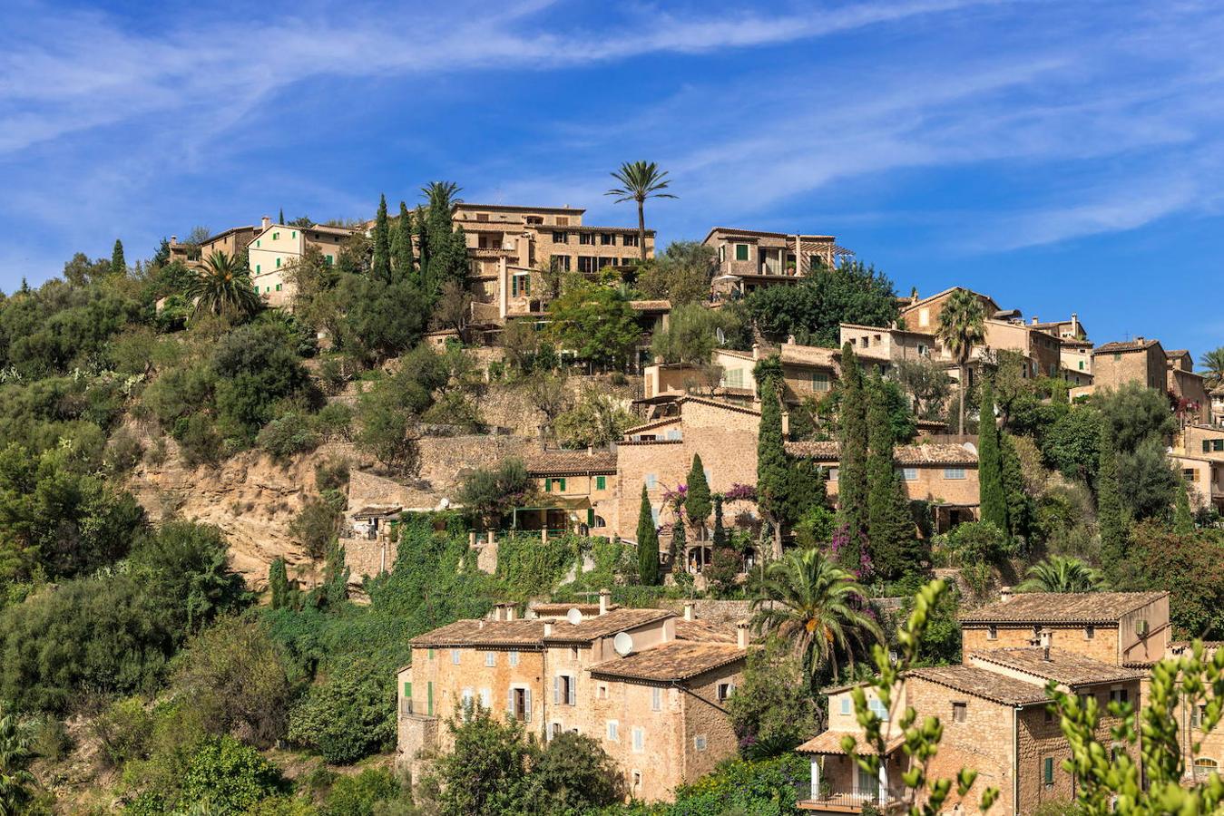 2. Deya (Mallorca). 5.342 euros el metro cuadrado. Una residencia de cien metros cuadrados tienen un valor medio de 534.200 euros. 