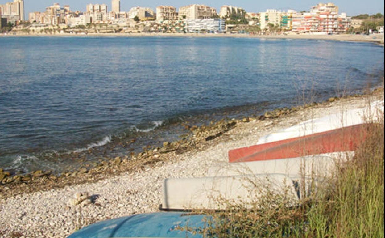 Rincón de la Zofra de El Campello donde han sido rescatados los dos surfistas. 