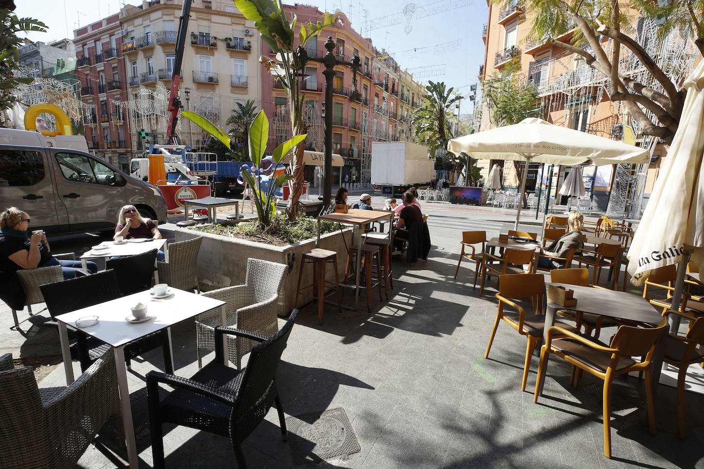 24. Tomar algo en Ruzafa, el barrio de moda de Valencia.