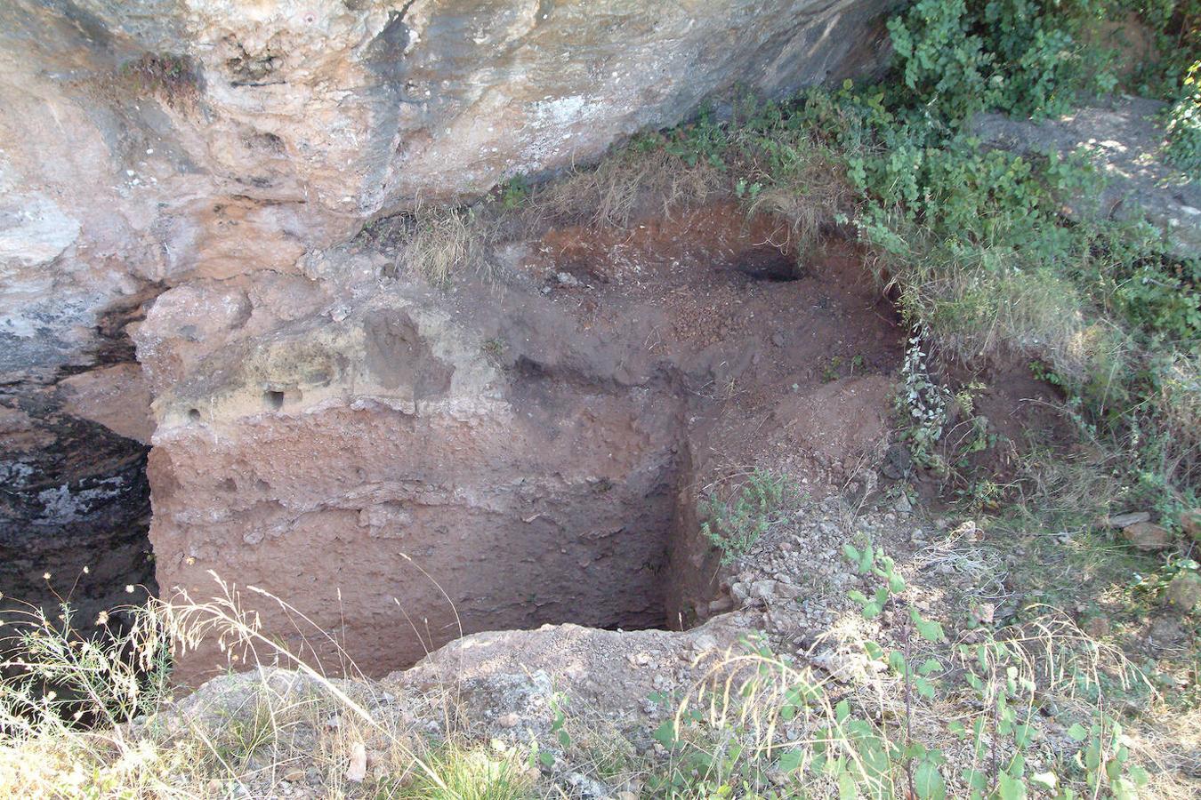 Fotos: Cova de Bolomor en Tavernes de la Valldigna