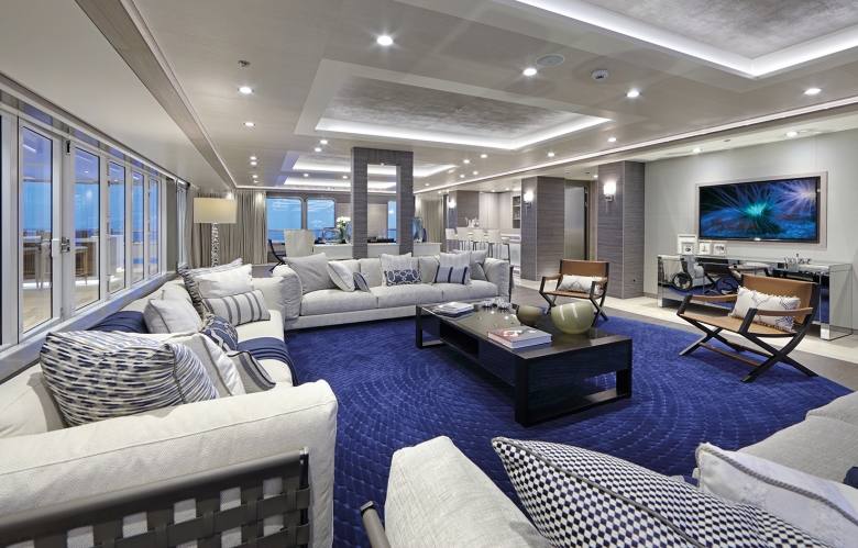 Fotos: El yate Ulysses, el cuarto más grande del mundo, atraca a Cullera