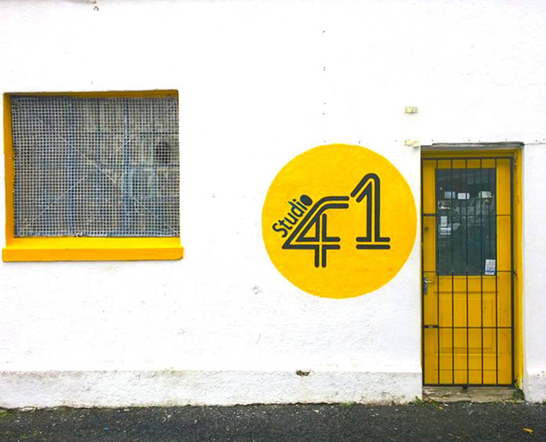 Ciudad del Cabo (Sudáfrica). Capital Mundial del Diseño 2014. Amarillo en las calles.