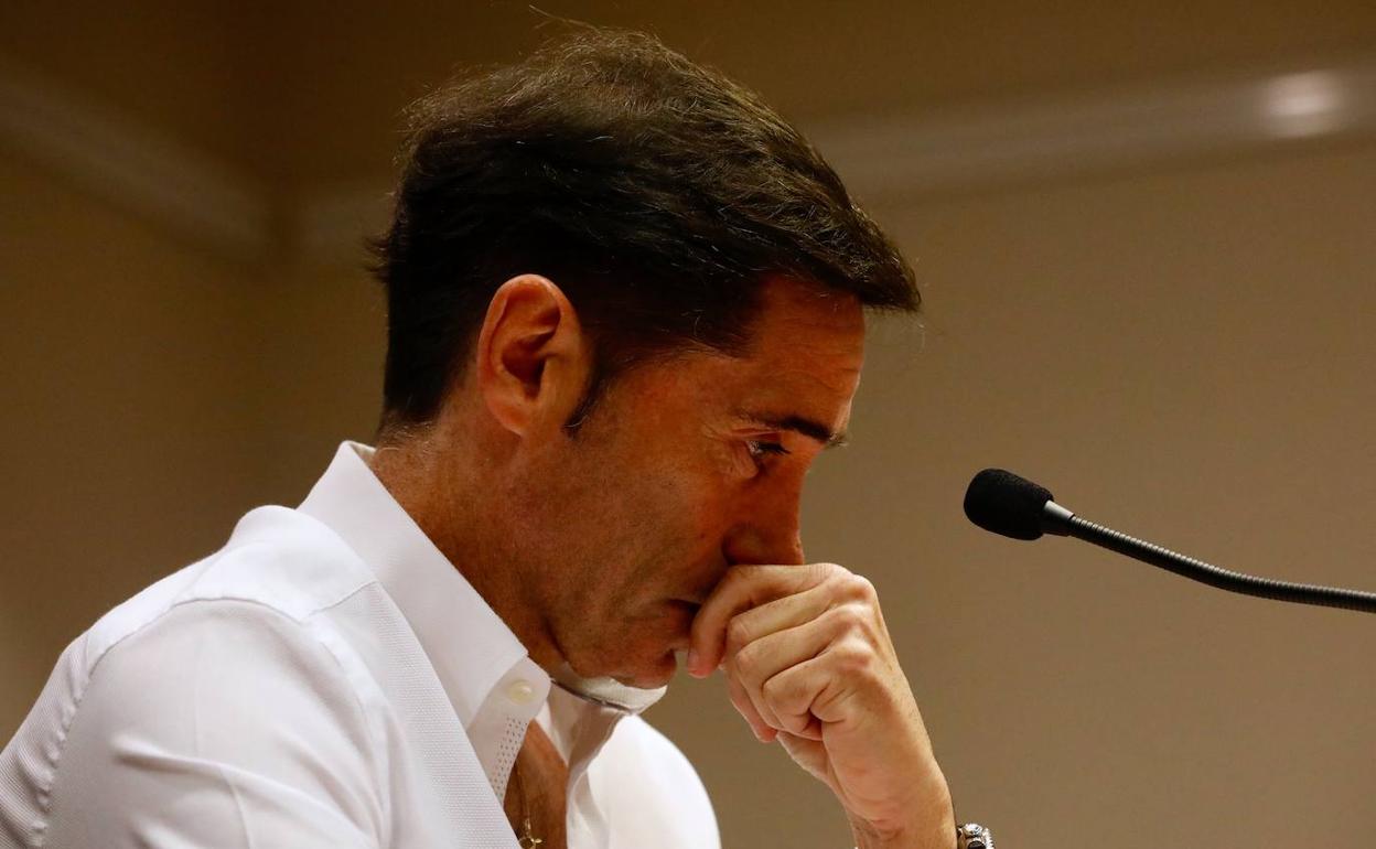 Marcelino García Toral, emocionado durante la rueda de prensa de este viernes. 