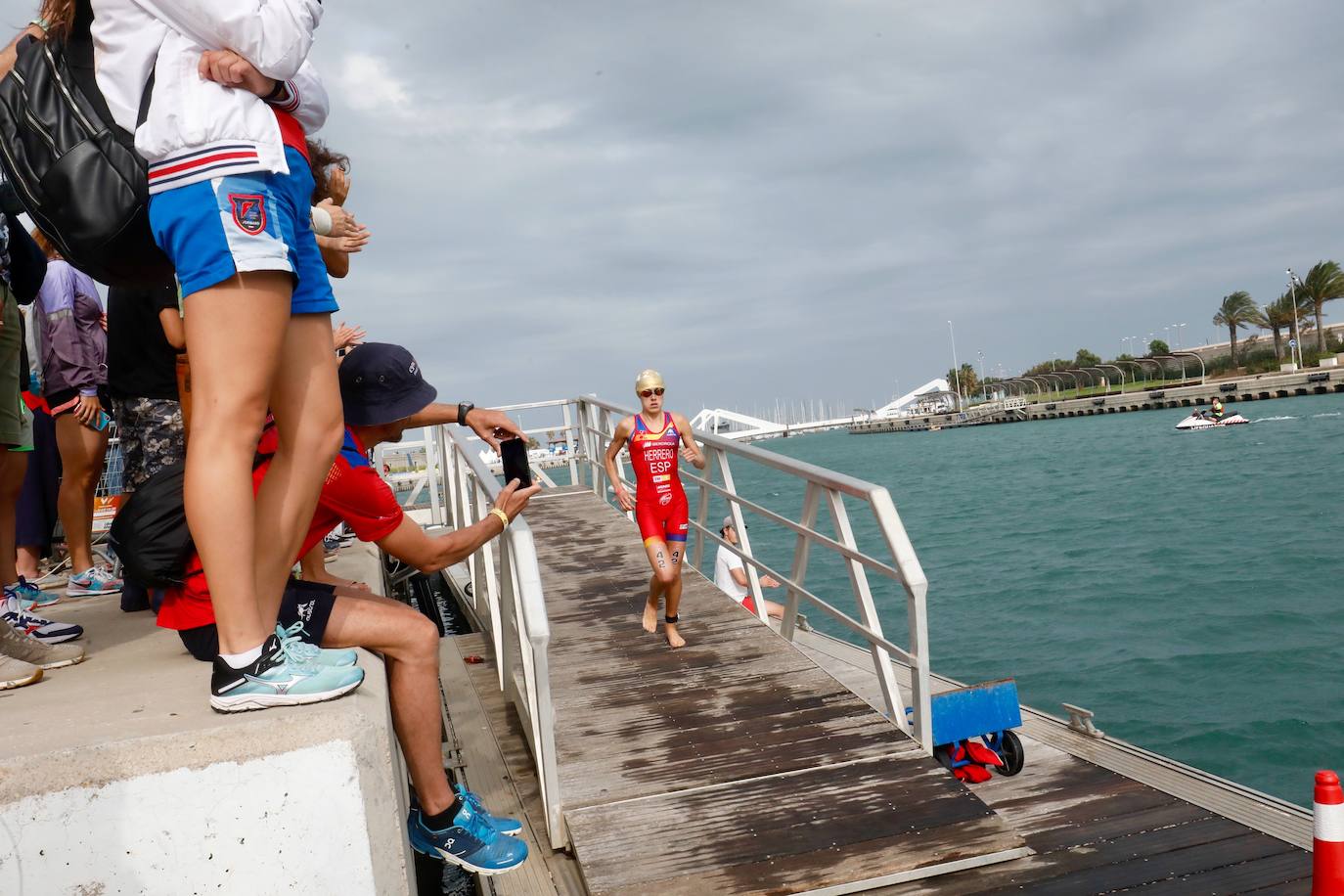 Fotos: Búscate en el Campeonato de Europa de Triatlón en Valencia