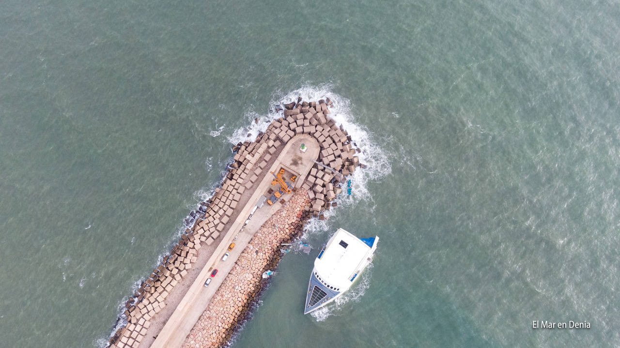 El barco, a vista de dron